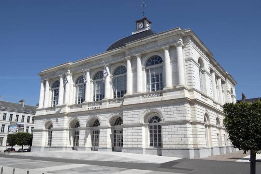 Studio Papillon En Plein Coeur De Ville Saint-Omer  Exterior photo